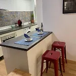Piso Vintage Apartment *